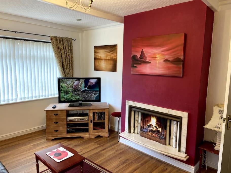 Quiet Secluded Two Bedroom Bungalow With Parking Cleveleys Extérieur photo